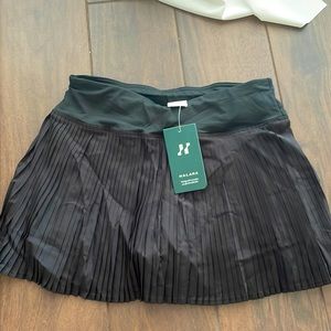 Black pleated Halara tennis skirt!